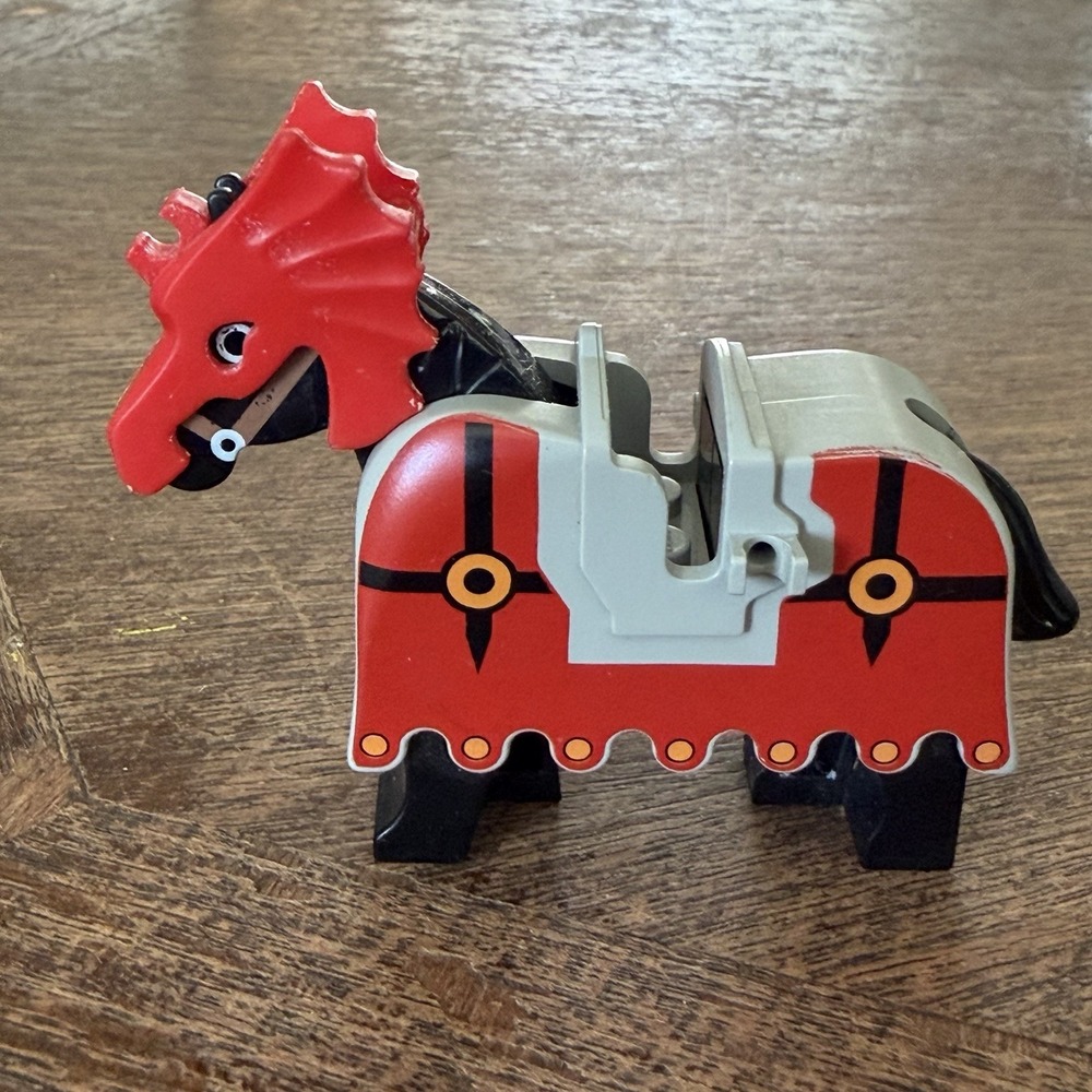 LEGO Black Horse w/ Barding Fright Knights Pattern 6047 6097 6099 2490pb01